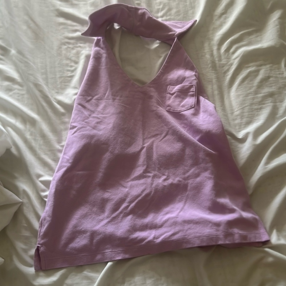 Cute pink slightly backless polo shirt with collar